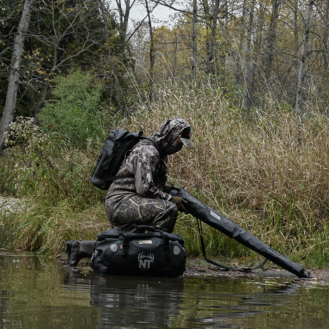 PEAK SERIES - OUTFITTER DRYPAK FLOAT CASE Nature Tracks
