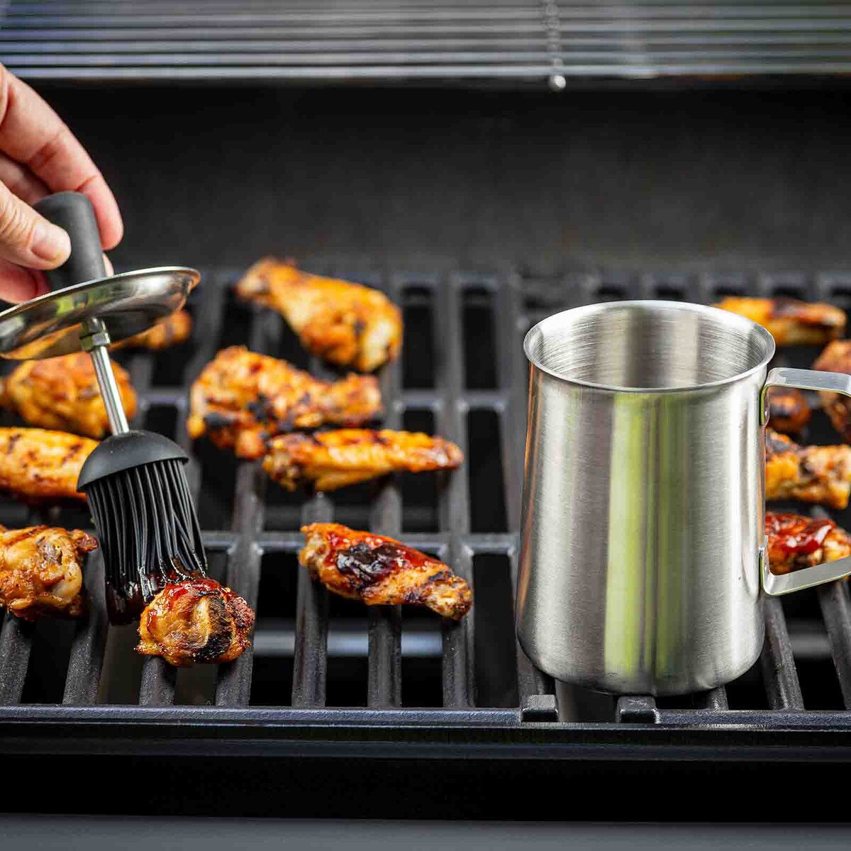 TableCraft 16 oz Sauce Pot With Silicone Basting Brush