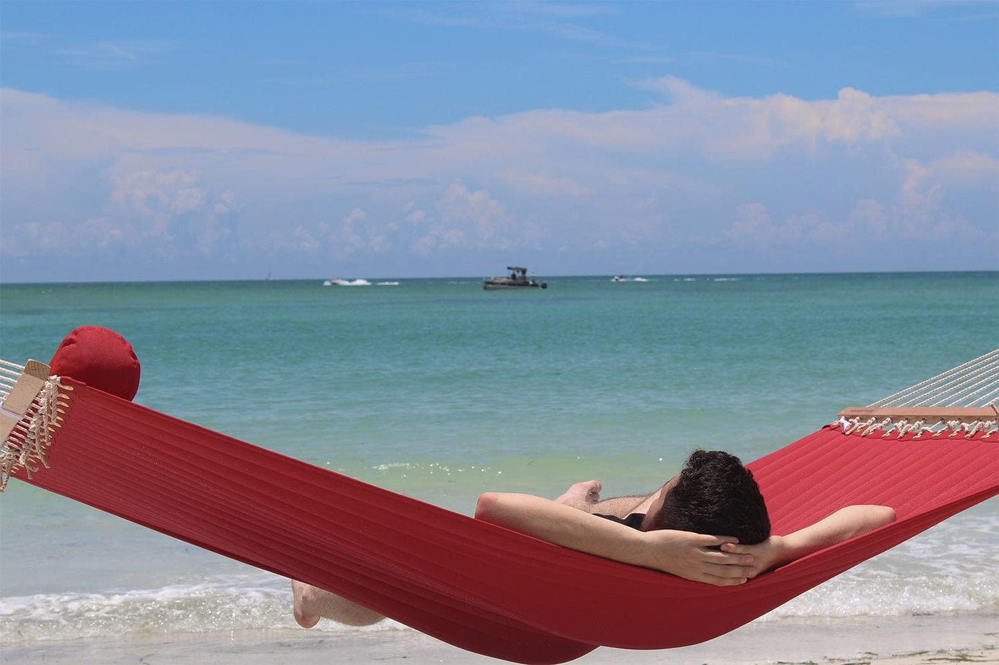 Olefin Double Quilted Hammock with Matching Pillow with 3-Beam Stand Hammock Universe Canada