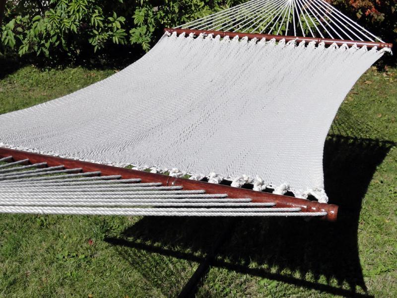 Polyester Rope Hammock - Soft-Woven Deluxe Hammock Universe Canada