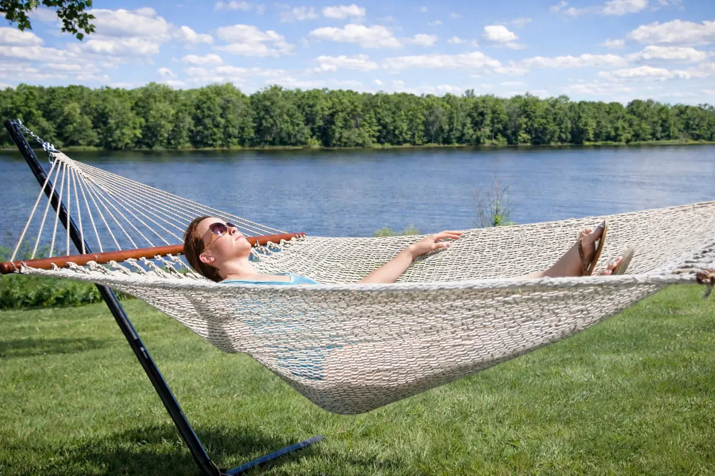 Deluxe Polyester Rope Hammock with 3-Beam Stand Hammock Universe Canada