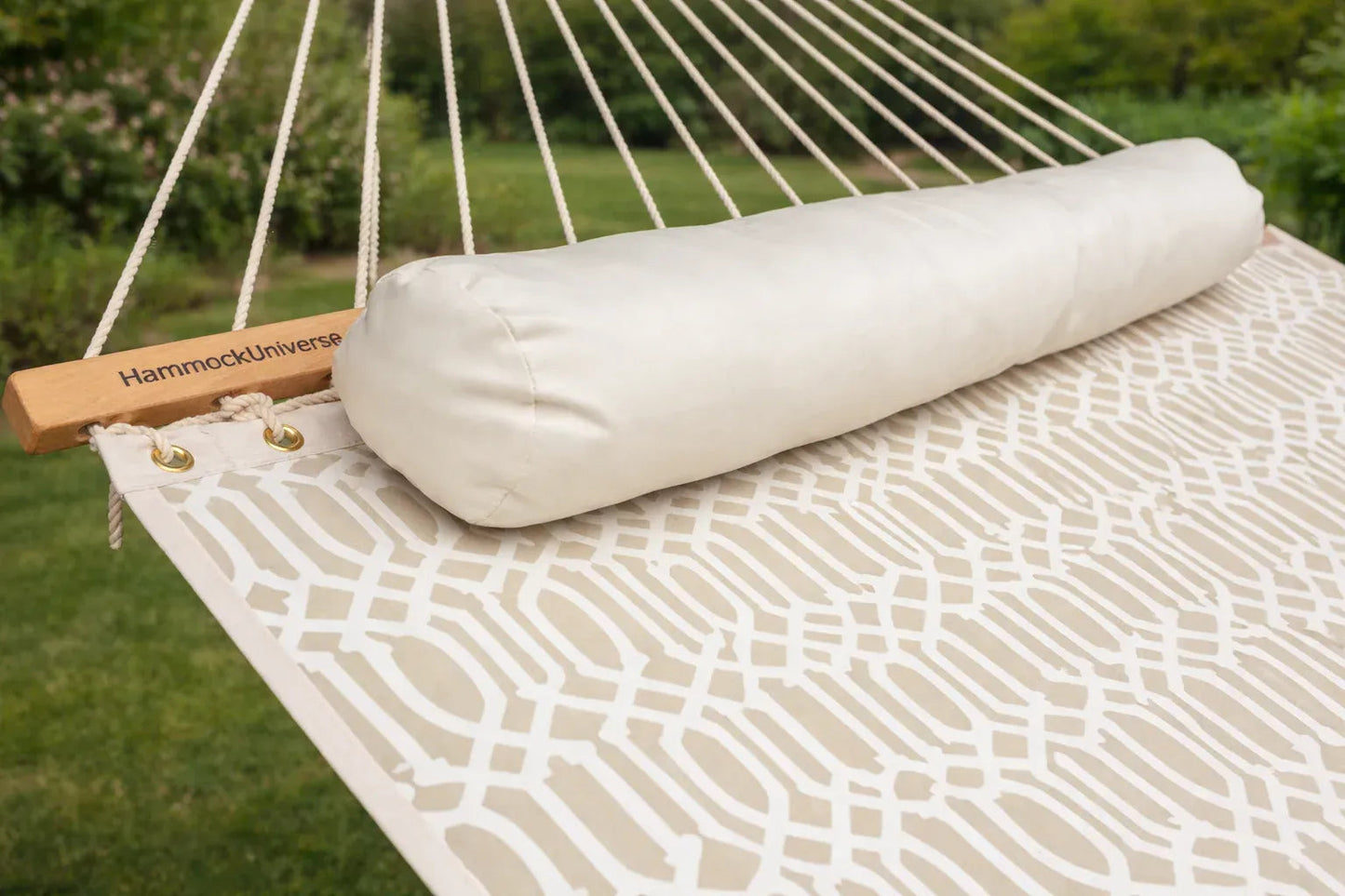 Quilted Hammock - Deluxe Hammock Universe Canada