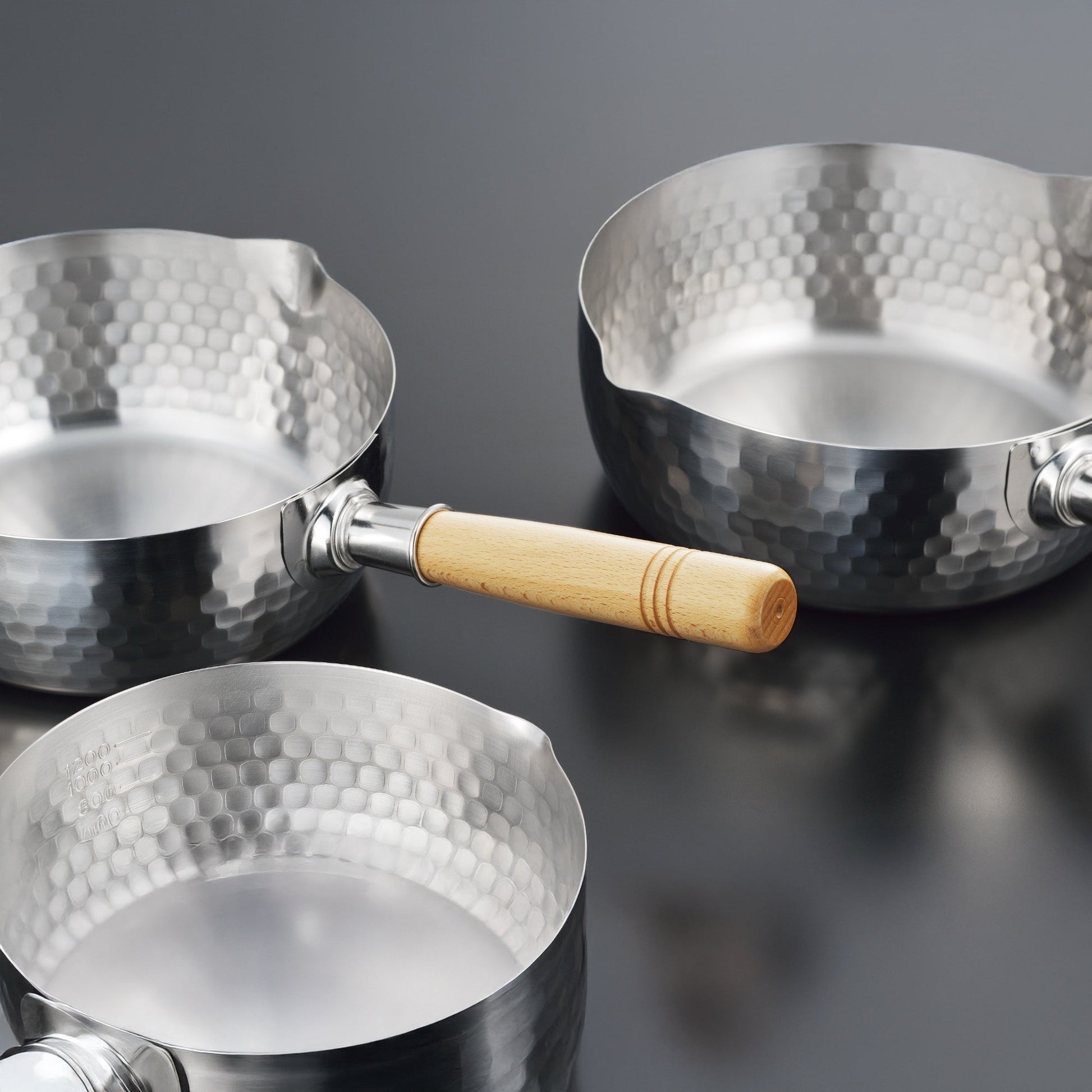 Yoshikawa Yukihira Saucepan 20 cm Stainless Steel  | 2.1 L with Wooden Handle Ginza Steel